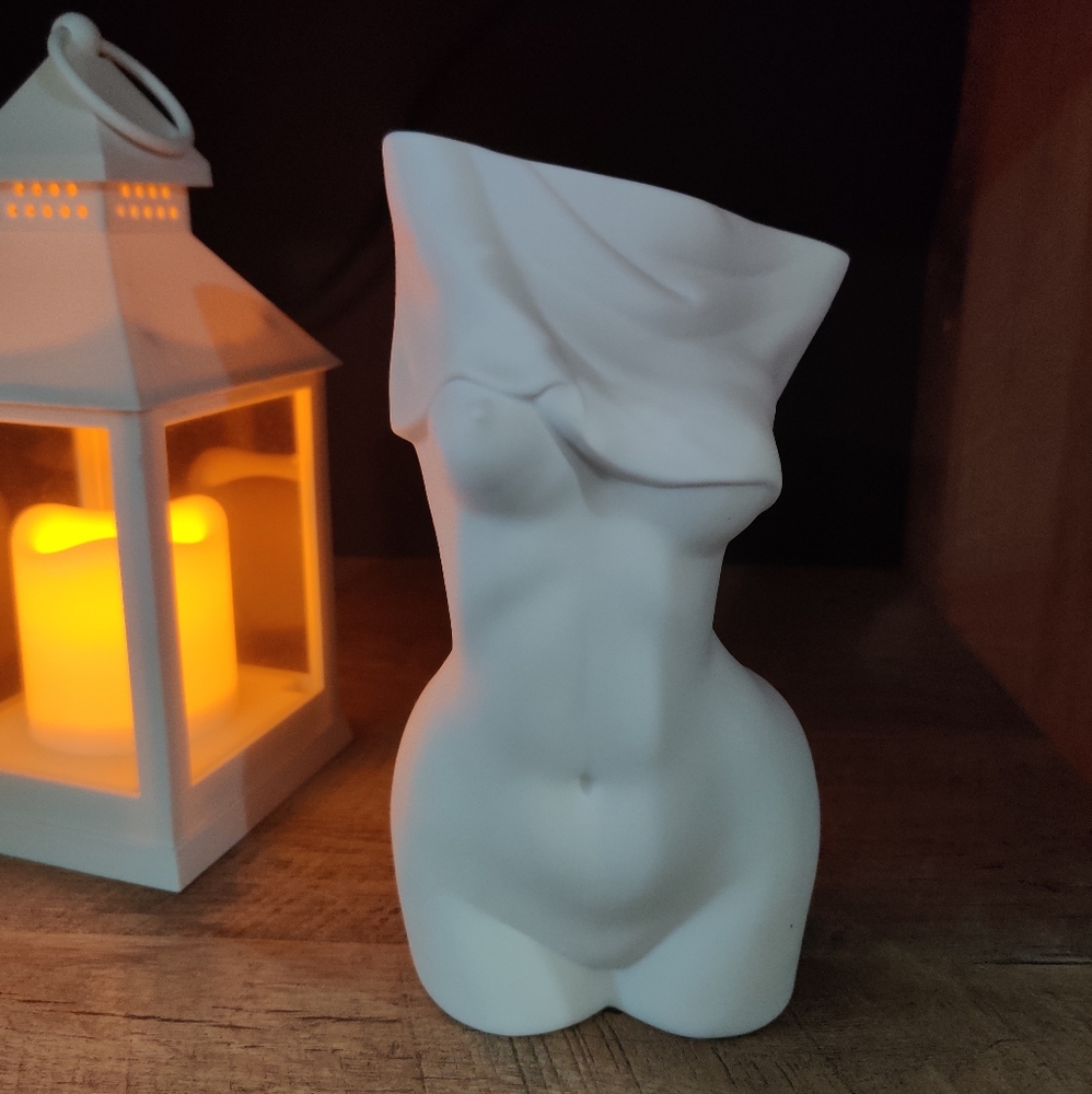 Body Vase